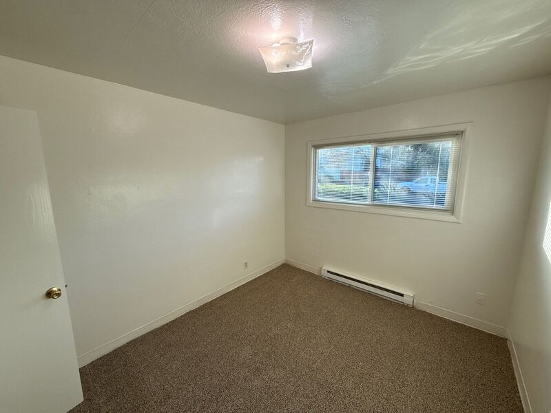 $895 First 3 Months, SE Salem 1 Bed, 1 Bath, Apartment, Laundry On Site, Pet Friendly, AVAILABLE NOW! property image