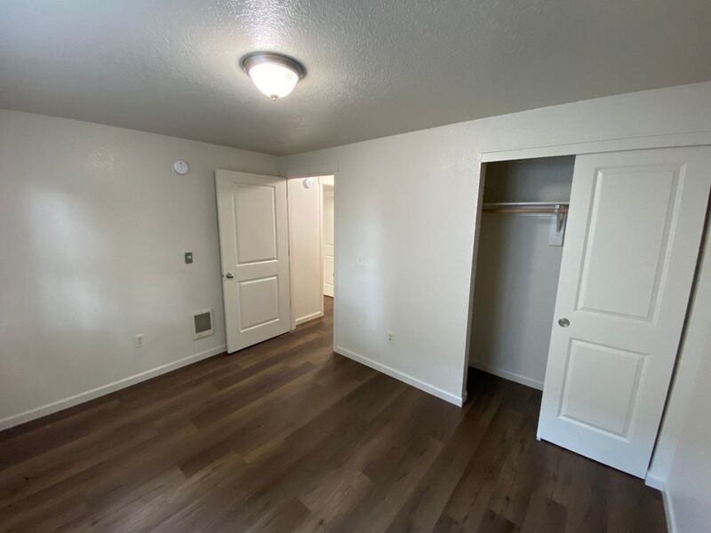 NE Silverton 2 Bed 1 Bath 1st Floor Apartment, Washer & Dryer Hookups, W/S/G Paid, COMING SOON! property image