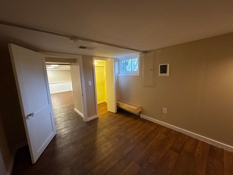 NE Salem, 2 Bed , 1 Bath Duplex Utilities Included in Rental Amount, AVAILABLE NOW! property image