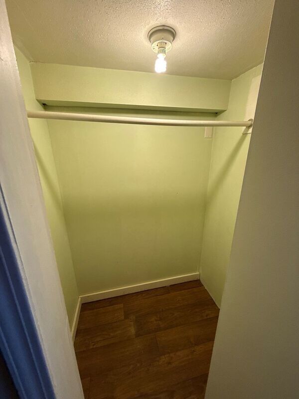 NE Salem, 2 Bed , 1 Bath Duplex Utilities Included in Rental Amount, AVAILABLE NOW! property image