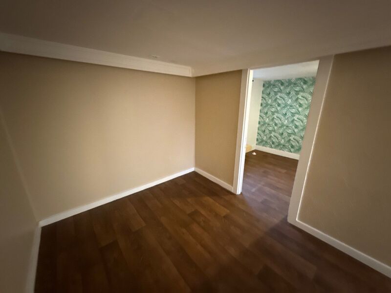 NE Salem, 2 Bed , 1 Bath Duplex Utilities Included in Rental Amount, AVAILABLE NOW! property image