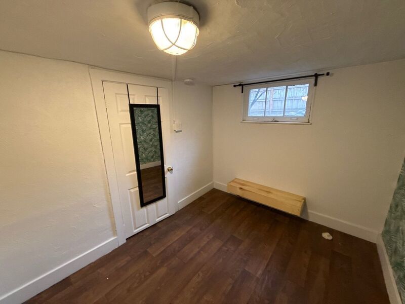 NE Salem, 2 Bed , 1 Bath Duplex Utilities Included in Rental Amount, AVAILABLE NOW! property image