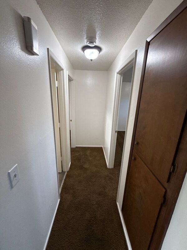 $1095 First 3 Months, Spacious, NE Salem, 2 Bed, 1 Bath, 1st Floor Apartment, AVAILABLE NOW! property image