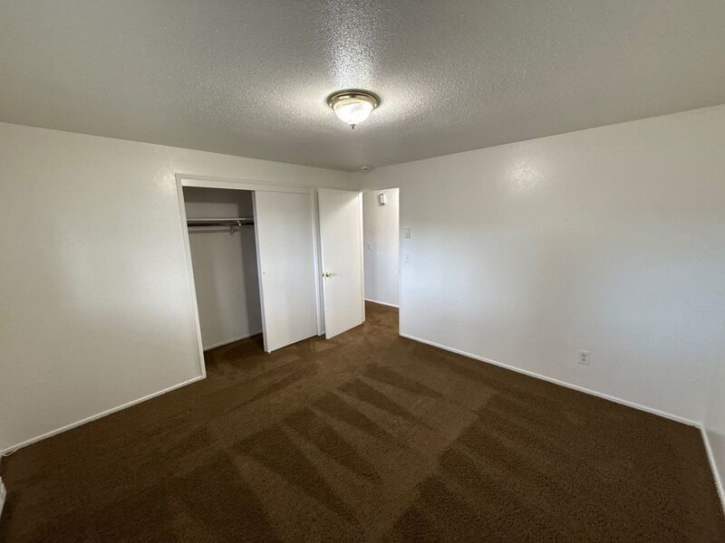 $1095 First 3 Months, Spacious, NE Salem, 2 Bed, 1 Bath, 1st Floor Apartment, AVAILABLE NOW! property image