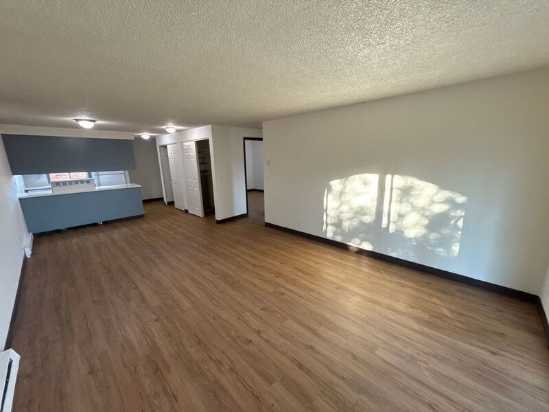 $1095 First 3 Months, SE Salem 2 Bed 1 Bath, 2nd Floor Apartment, Pet's are Welcome, AVAILABLE NOW! property image