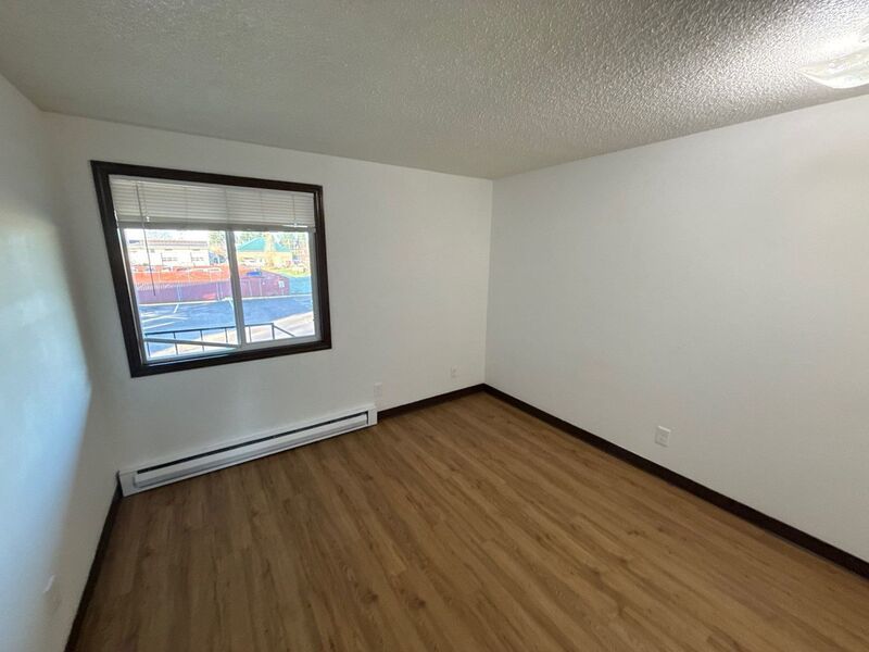 $1095 First 3 Months, SE Salem 2 Bed 1 Bath, 2nd Floor Apartment, Pet's are Welcome, AVAILABLE NOW! property image