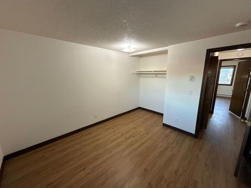 $1095 First 3 Months, SE Salem 2 Bed 1 Bath, 2nd Floor Apartment, Pet's are Welcome, AVAILABLE NOW! property image