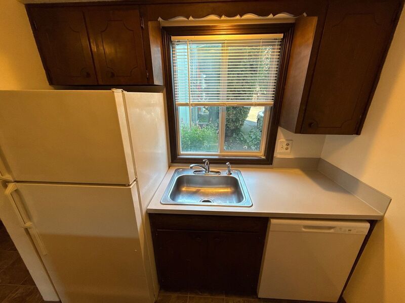 $1,095 First 3 Months, SE Salem 2 Bed 1 Bath, 1st Floor Apartment, Pet's are Welcome, AVAILABLE NOW! property image