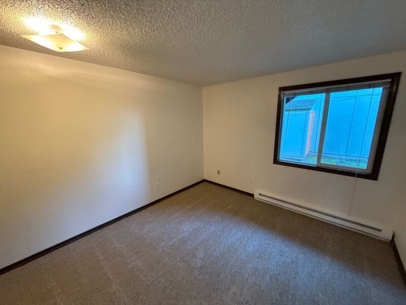 $1,095 First 3 Months, SE Salem 2 Bed 1 Bath, 1st Floor Apartment, Pet's are Welcome, AVAILABLE NOW! property image