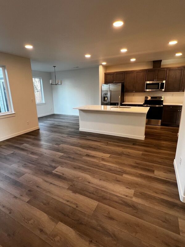 PRICE REDUCED - BRAND NEW - Beautiful 3 bed 2 1/2 bath Duplex. Available NOW! property image