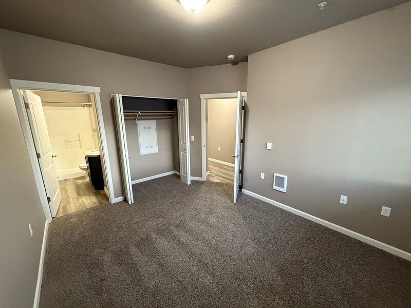 NE Salem, Newer Community 2 Bed, 2 Bath, 1st Floor Unit, deck, and AC!, COMING SOON! property image