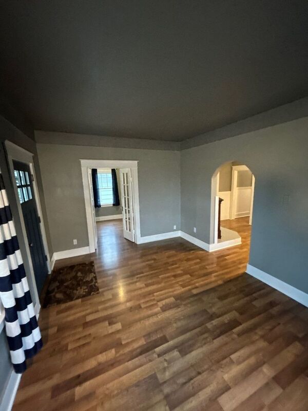 NW Salem, 3 Bedroom, 1 Bath, Single Family Home Washer/Dryer Included, AVAILABLE NOW! property image