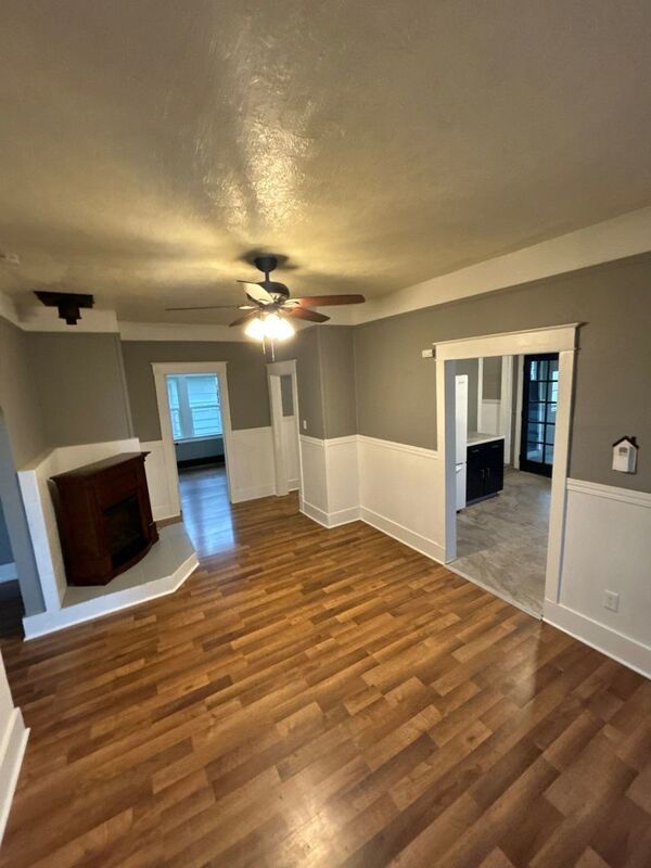 NW Salem, 3 Bedroom, 1 Bath, Single Family Home Washer/Dryer Included, AVAILABLE NOW! property image