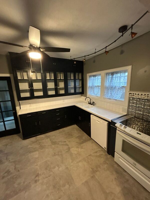 NW Salem, 3 Bedroom, 1 Bath, Single Family Home Washer/Dryer Included, AVAILABLE NOW! property image