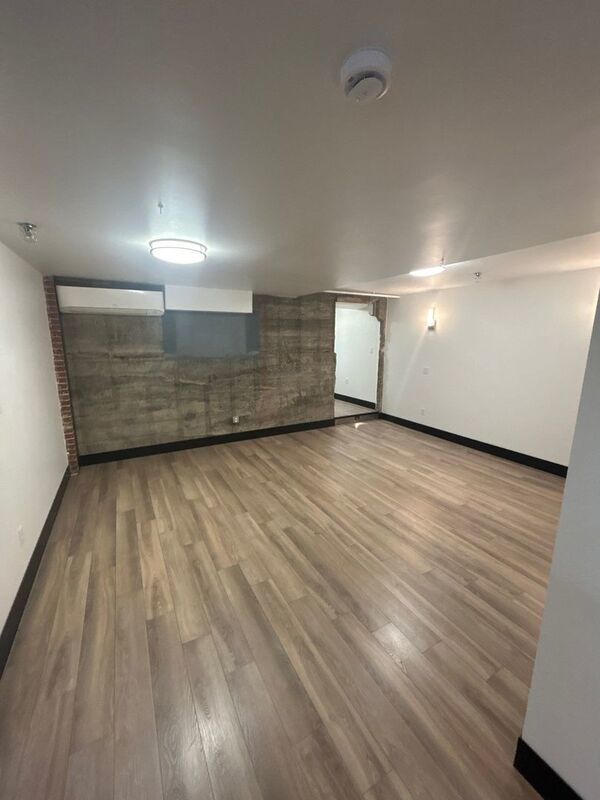 $1,295 First 3 Months, Downtown Salem, Studio 1 Bath, CONDO, w/Washer & Dryer in Unit, CALL TO SCHEDULE A VIEWING, AVAILABLE NOW! property image