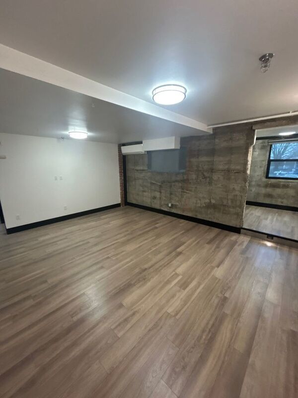 $1,295 First 3 Months, Downtown Salem, Studio 1 Bath, CONDO, w/Washer & Dryer in Unit, CALL TO SCHEDULE A VIEWING, AVAILABLE NOW! property image