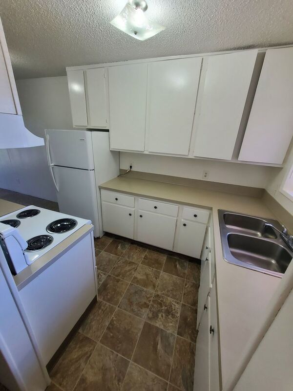 SW Dallas 2 Bed 1 Bath Apartment, W/S/G Paid, COMING SOON! property image