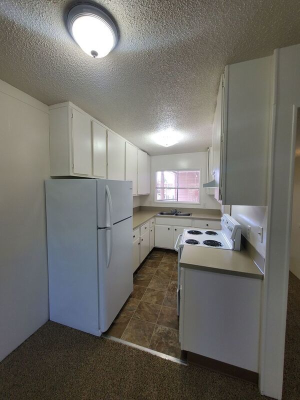SW Dallas 2 Bed 1 Bath Apartment, W/S/G Paid, COMING SOON! property image