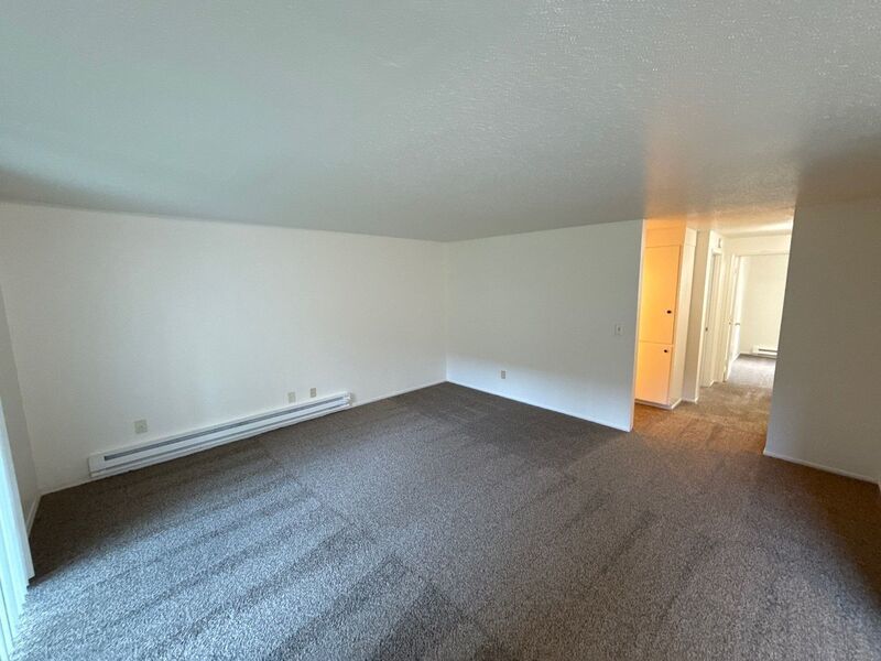 $1,095 First 3 Months, NE Salem, 2 Bed, 1 Bath, 1st Floor Apartment, AVAILABLE NOW! property image