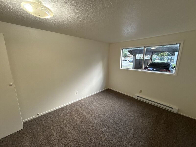 $1,095 First 3 Months, NE Salem, 2 Bed, 1 Bath, 1st Floor Apartment, AVAILABLE NOW! property image