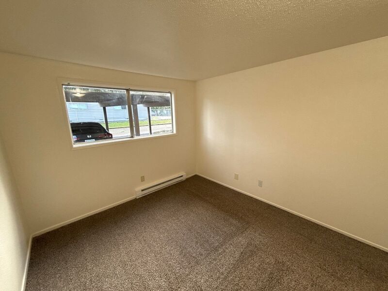 $1,095 First 3 Months, NE Salem, 2 Bed, 1 Bath, 1st Floor Apartment, AVAILABLE NOW! property image