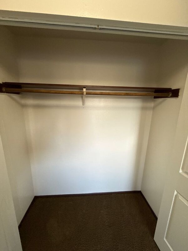 $1,095 First 3 Months, NE Salem 2 Bed 1 Bath 2nd Floor Apartment, W/S/G Paid, AVAILABLE NOW! property image