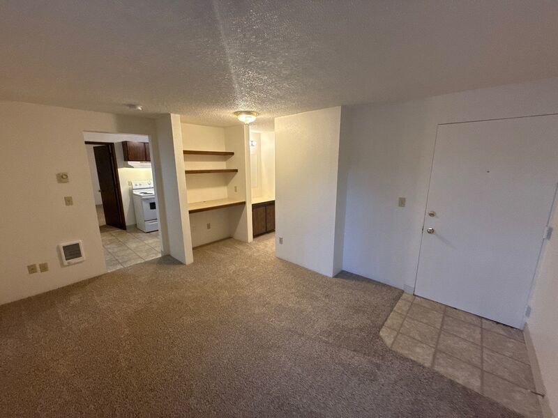 NW Corvallis 2 Bed, 1 Bath, 2nd Floor, AVAILABLE NOW! property image