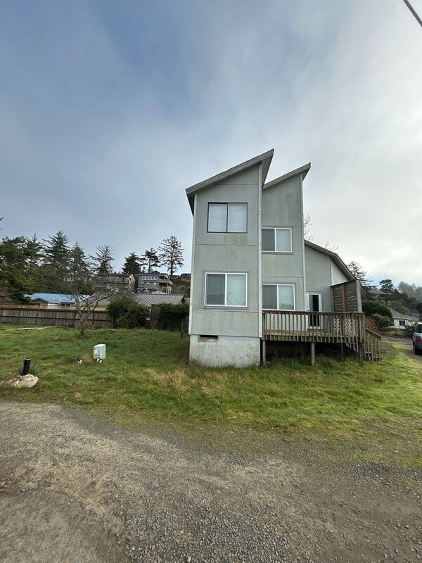 Pacific City, 2 Story, 2 Bedroom, 1.5 Bath with Loft/Bonus Room, AVAILABLE NOW! property image