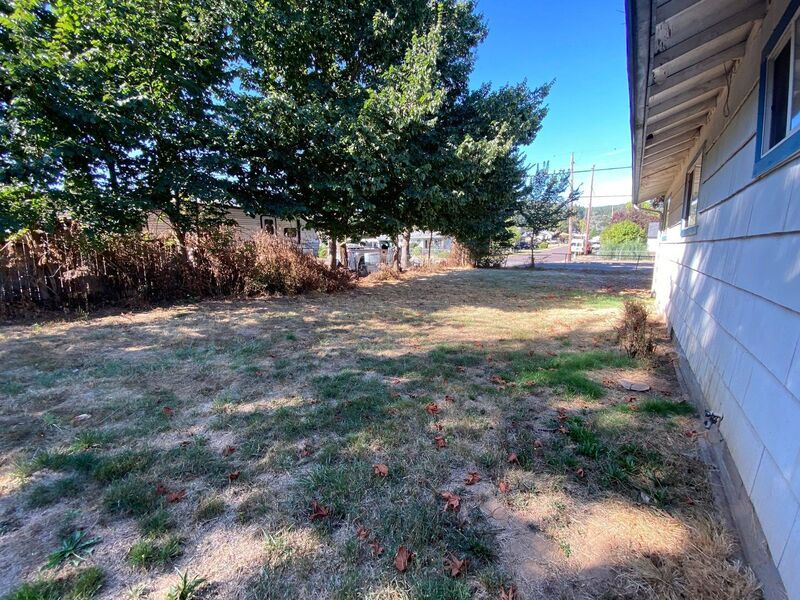 Sweet Home, 3 Bed, 2 Bath, Single Family home, COMING SOON! property image