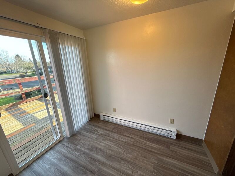 SE Dallas, Single Story Complex, 2 Bed, 1 Bath, Apartment, Pet Friendly, AVAILABLE NOW! property image