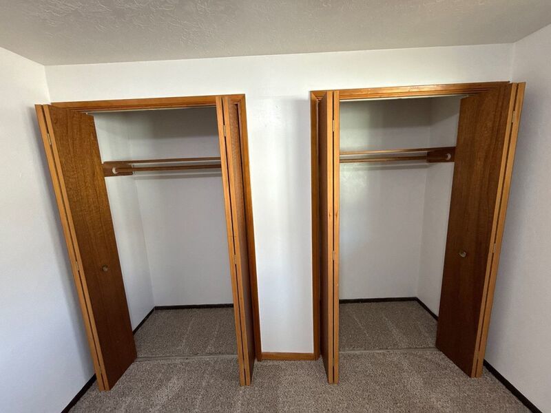 SE Dallas, Single Story Complex, 2 Bed, 1 Bath, Apartment, Pet Friendly, AVAILABLE NOW! property image