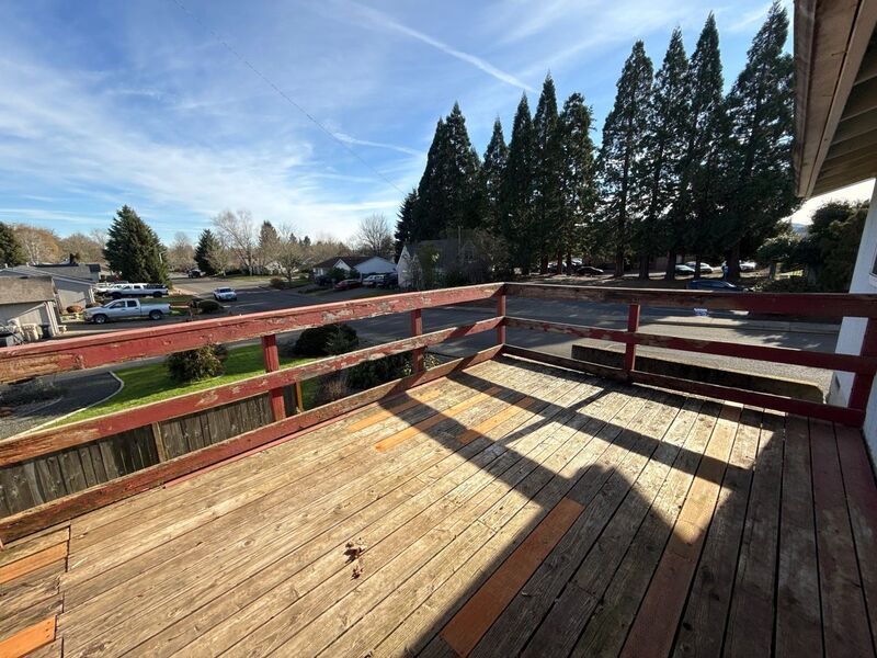 SE Dallas, Single Story Complex, 2 Bed, 1 Bath, Apartment, Pet Friendly, AVAILABLE NOW! property image