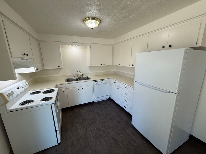 NE Salem, 2 Bed, 1 Bath, 1st Floor Apartment, COMING SOON! property image