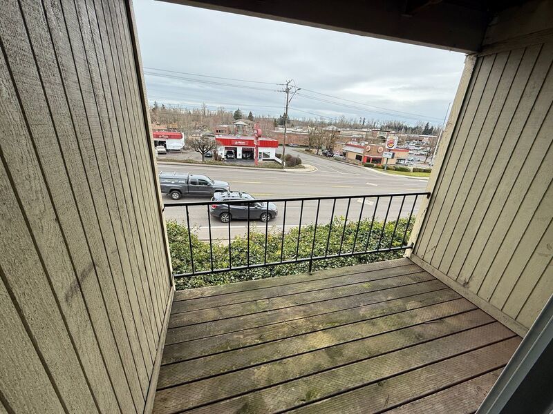 NW Salem, 1 Bed, 1 Bath, 1st Floor Apartment, W/S/G Paid, COMING SOON! property image