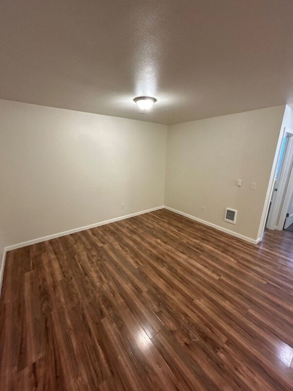 Mount Angel, 2 Bed, 1 Bath, 1st Floor Apartment, Pet Friendly, AVAILABLE NOW! property image