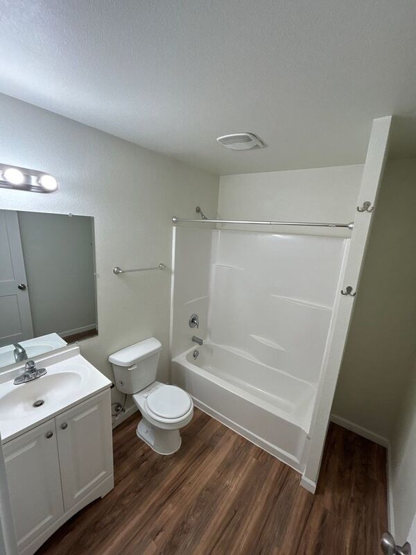 Mount Angel, 2 Bed, 1 Bath, 1st Floor Apartment, Pet Friendly, AVAILABLE NOW! property image