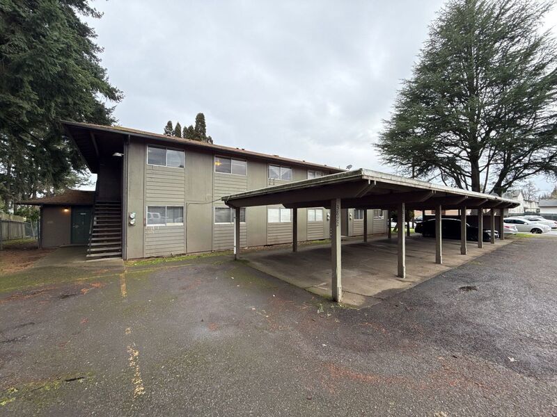 $1,095 First 3 Months, NE Salem 2 Bed 1 Bath 2nd Floor Apartment, W/S/G Paid, AVAILABLE NOW! property image