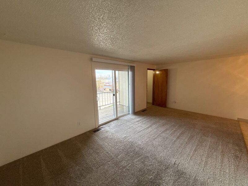 $1,125 First 3 Months, NW Salem 1 Bed, 1 Bath, 1st Floor Apartment, W/S/G Paid, AVAILABLE NOW! property image