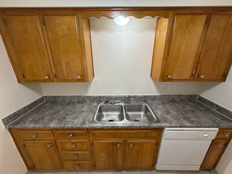 $1,125 First 3 Months, NW Salem 1 Bed, 1 Bath, 1st Floor Apartment, W/S/G Paid, AVAILABLE NOW! property image