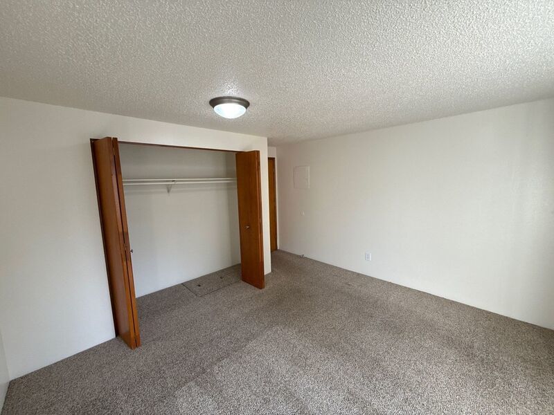 $1,125 First 3 Months, NW Salem 1 Bed, 1 Bath, 1st Floor Apartment, W/S/G Paid, AVAILABLE NOW! property image