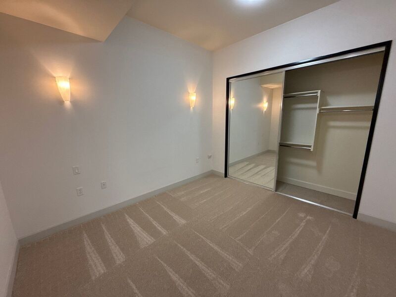 $1,445 First 3 Months Downtown Salem, Alcove Studio, 1 Bath, w/Washer & Dryer in Unit, CALL TO SCHEDULE A VIEWING, AVAILABLE NOW! property image