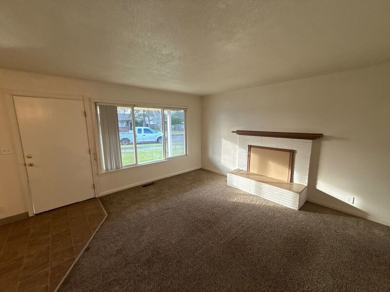 Beautiful Corvallis 4 Bed 1 Bath Single Family Home, AVAILABLE NOW! property image