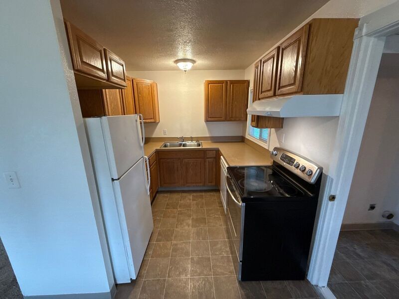 Beautiful Corvallis 4 Bed 1 Bath Single Family Home, AVAILABLE NOW! property image