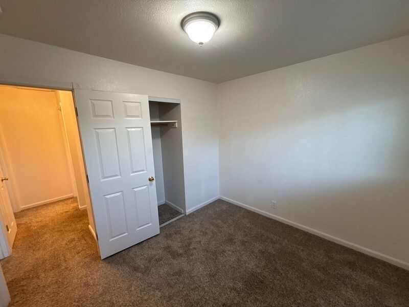 Beautiful Corvallis 4 Bed 1 Bath Single Family Home, AVAILABLE NOW! property image