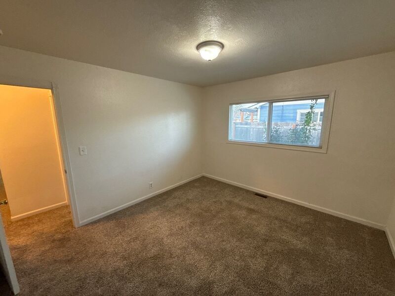 Beautiful Corvallis 4 Bed 1 Bath Single Family Home, AVAILABLE NOW! property image