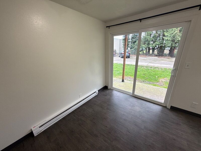 $1095 First 3 Months, NE Salem, 2 Bed, 1 Bath, 1st Floor Apartment, AVAILABLE NOW! property image