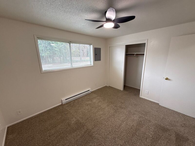 $1095 First 3 Months, NE Salem, 2 Bed, 1 Bath, 1st Floor Apartment, AVAILABLE NOW! property image