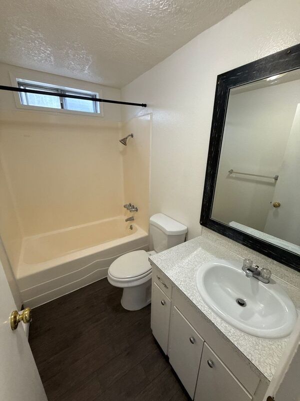 $1095 First 3 Months, NE Salem, 2 Bed, 1 Bath, 1st Floor Apartment, AVAILABLE NOW! property image
