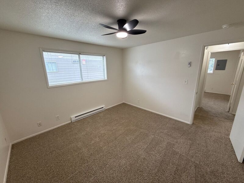 $1095 First 3 Months, NE Salem, 2 Bed, 1 Bath, 1st Floor Apartment, AVAILABLE NOW! property image