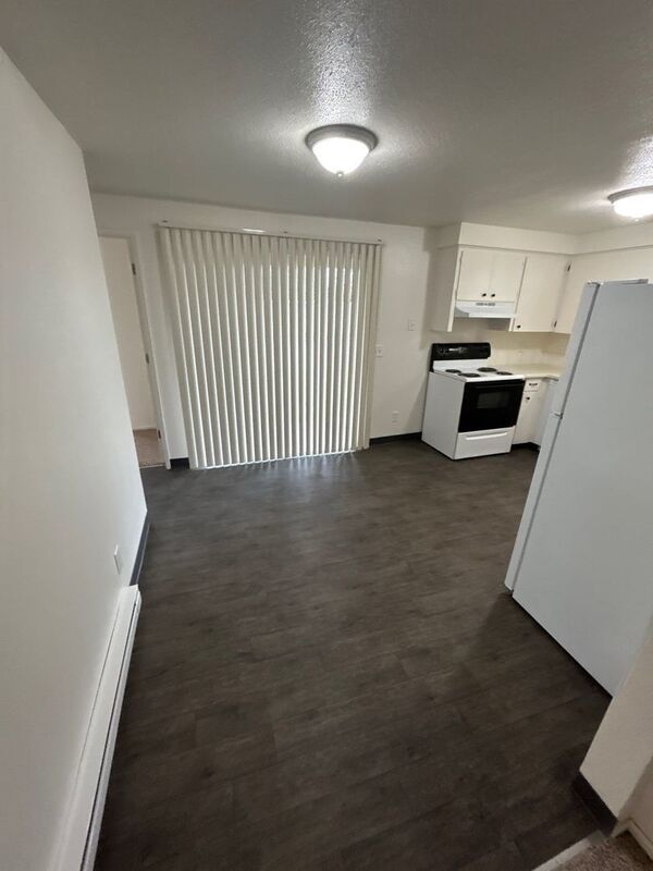 $1545 First 3 Months, NE Salem, 3 Beds, 1 Bath, 1st Floor Apartment, AVAILABLE NOW! property image